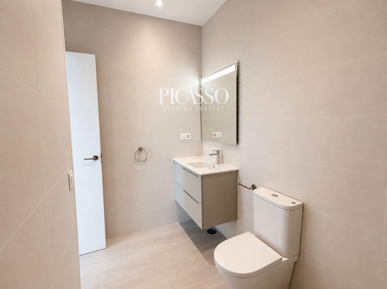 2 slaapkamer Flat te koop in Torremolinos - € 330.000 (Ref: 10112081)