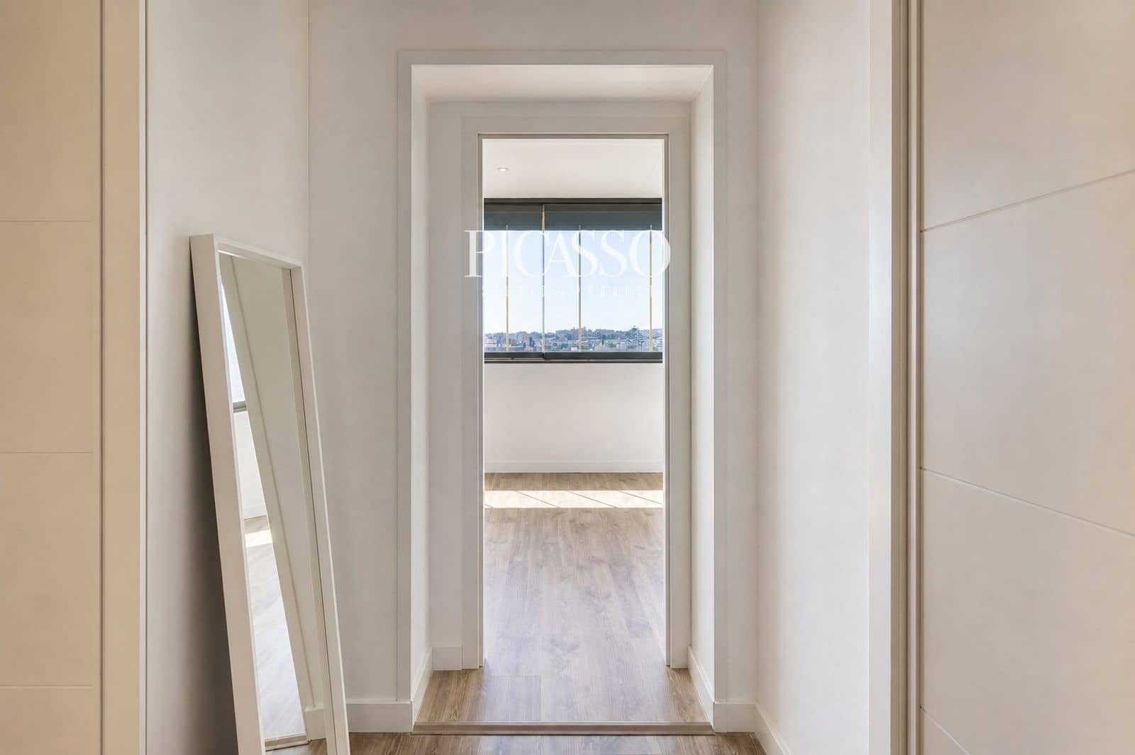 2 quarto Apartamento para arrendar em Torremolinos com piscina garagem - 3 000 € (Ref: 10112082)
