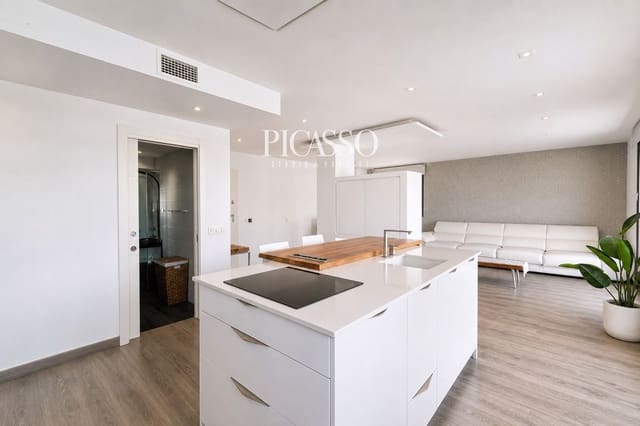 2 quarto Apartamento para arrendar em Torremolinos com piscina garagem - 3 000 € (Ref: 10112082)