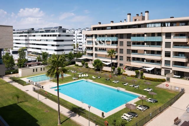 2 quarto Apartamento para arrendar em Torremolinos com piscina garagem - 3 000 € (Ref: 10112082)