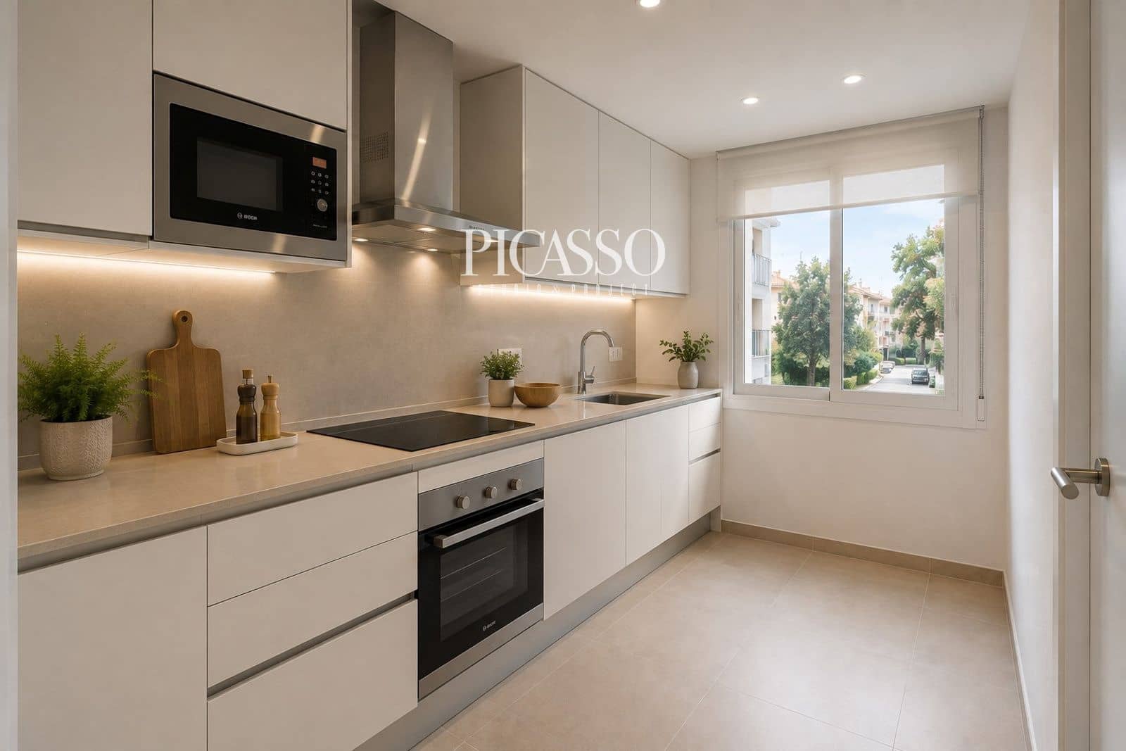 2 makuuhuone Asunto myytävänä paikassa Torremolinos mukana uima-altaan 
autotalli - 409 000 € (Ref: 10112088)
