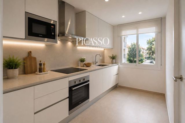 2 bedroom Flat for sale in Torremolinos with pool garage - € 409,000 (Ref: 10112088)