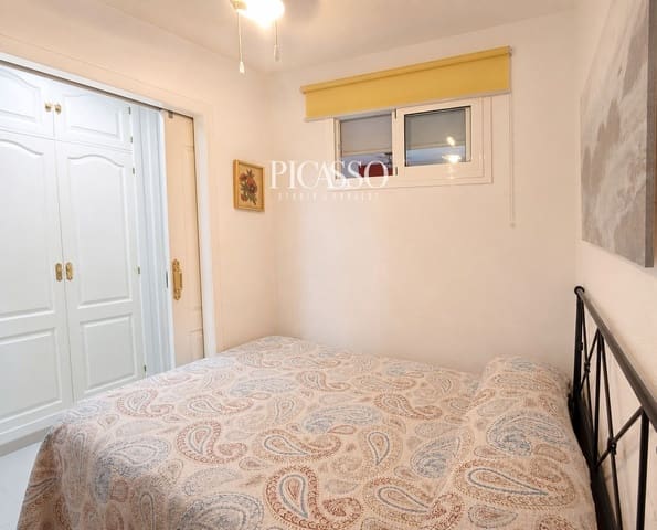 Flat te huur in Torrequebrada, Benalmádena met zwembad - € 800 (Ref: 10124791)