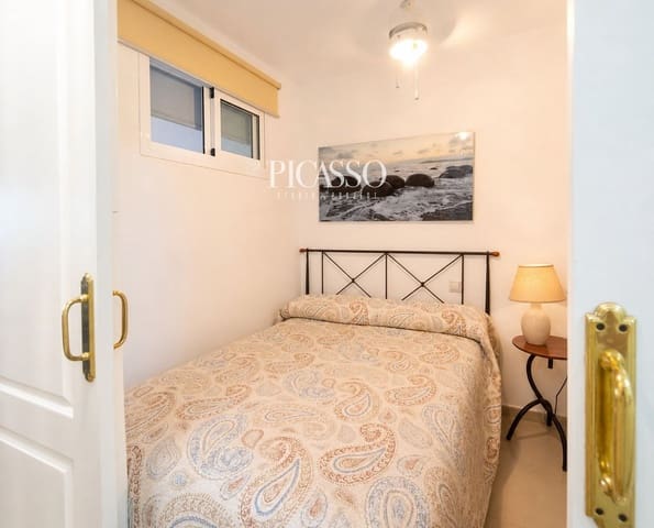 Flat te huur in Torrequebrada, Benalmádena met zwembad - € 800 (Ref: 10124791)
