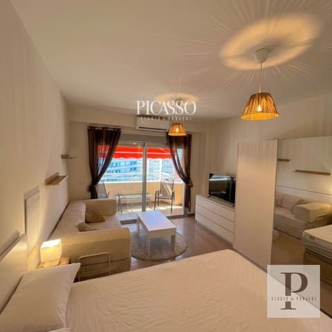 Flat for sale in Torremolinos - € 190,000 (Ref: 10130631)