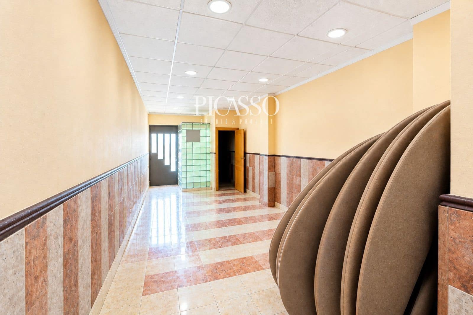 Commercial for sale in Argamasilla de Calatrava - € 350,000 (Ref: 10131003)