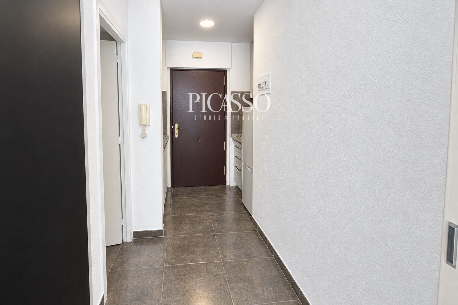 Lejlighed til leje i Torremolinos - € 850 (Ref: 10135023)