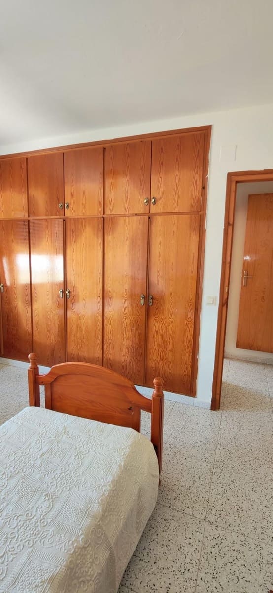 Apartamento de 6 habitaciones en Sant Jaume d'Enveja en venta - 109.000 € (Ref: 10172005)