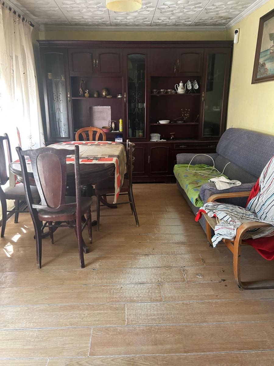 3 Zimmer Haus zu verkaufen in Deltebre mit Garage - 76.000 € (Ref: 10172006)