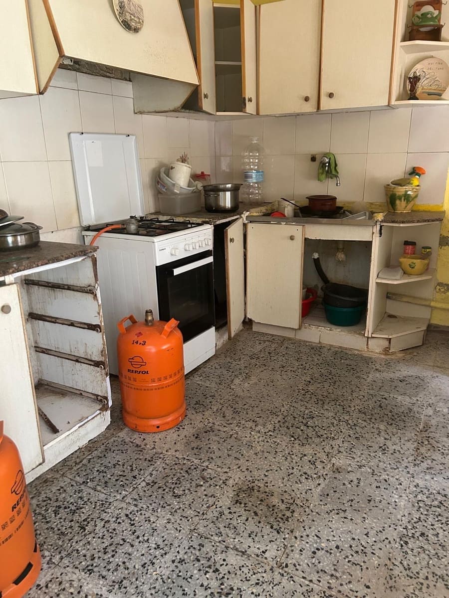 3 Zimmer Haus zu verkaufen in Deltebre mit Garage - 76.000 € (Ref: 10172006)