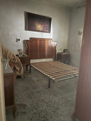 3 Zimmer Haus zu verkaufen in Deltebre mit Garage - 76.000 € (Ref: 10172006)