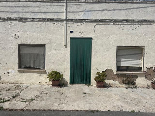 3 Zimmer Haus zu verkaufen in Deltebre mit Garage - 76.000 € (Ref: 10172006)