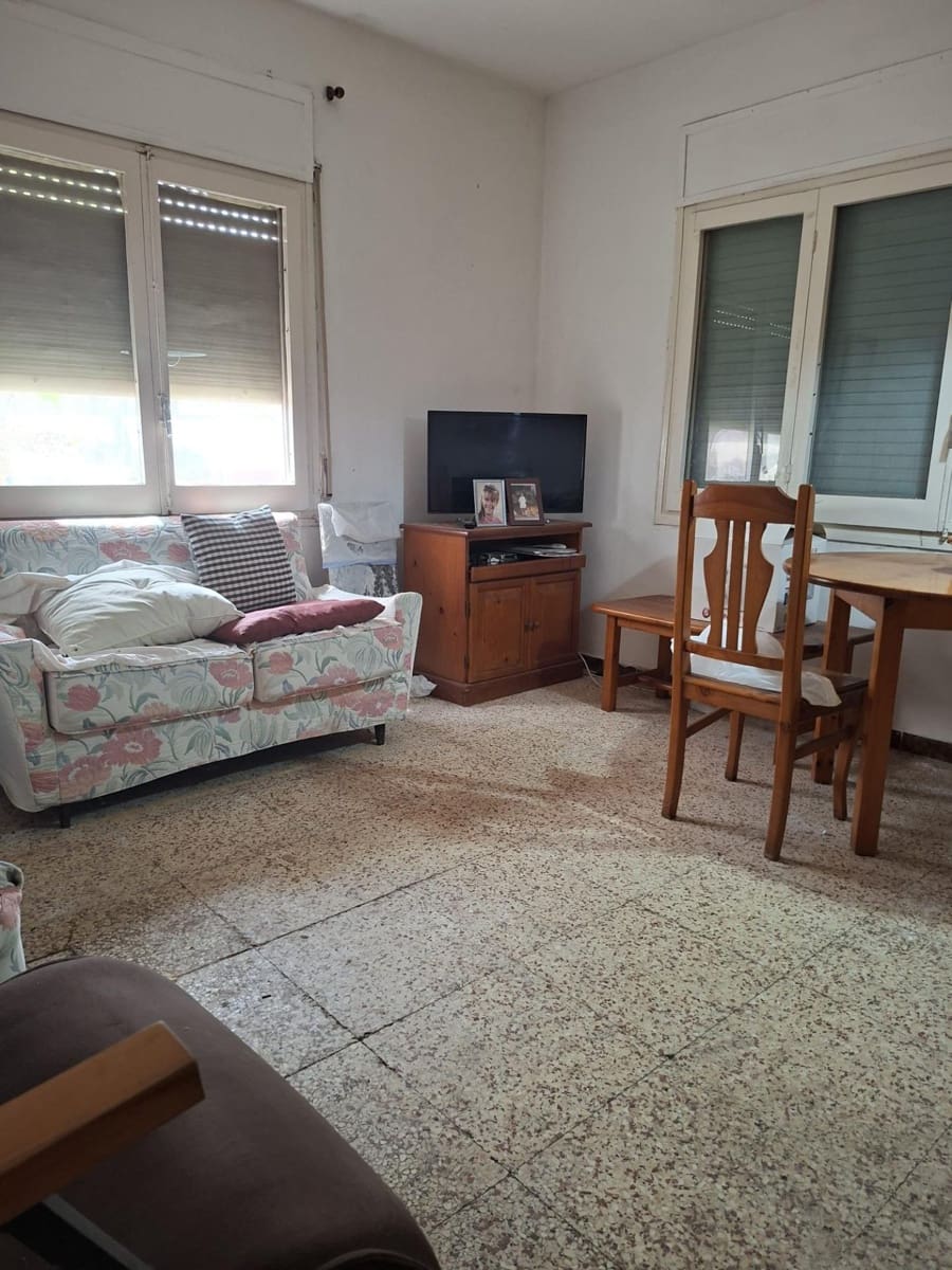 3 Zimmer Haus zu verkaufen in Deltebre mit Garage - 121.750 € (Ref: 10172009)