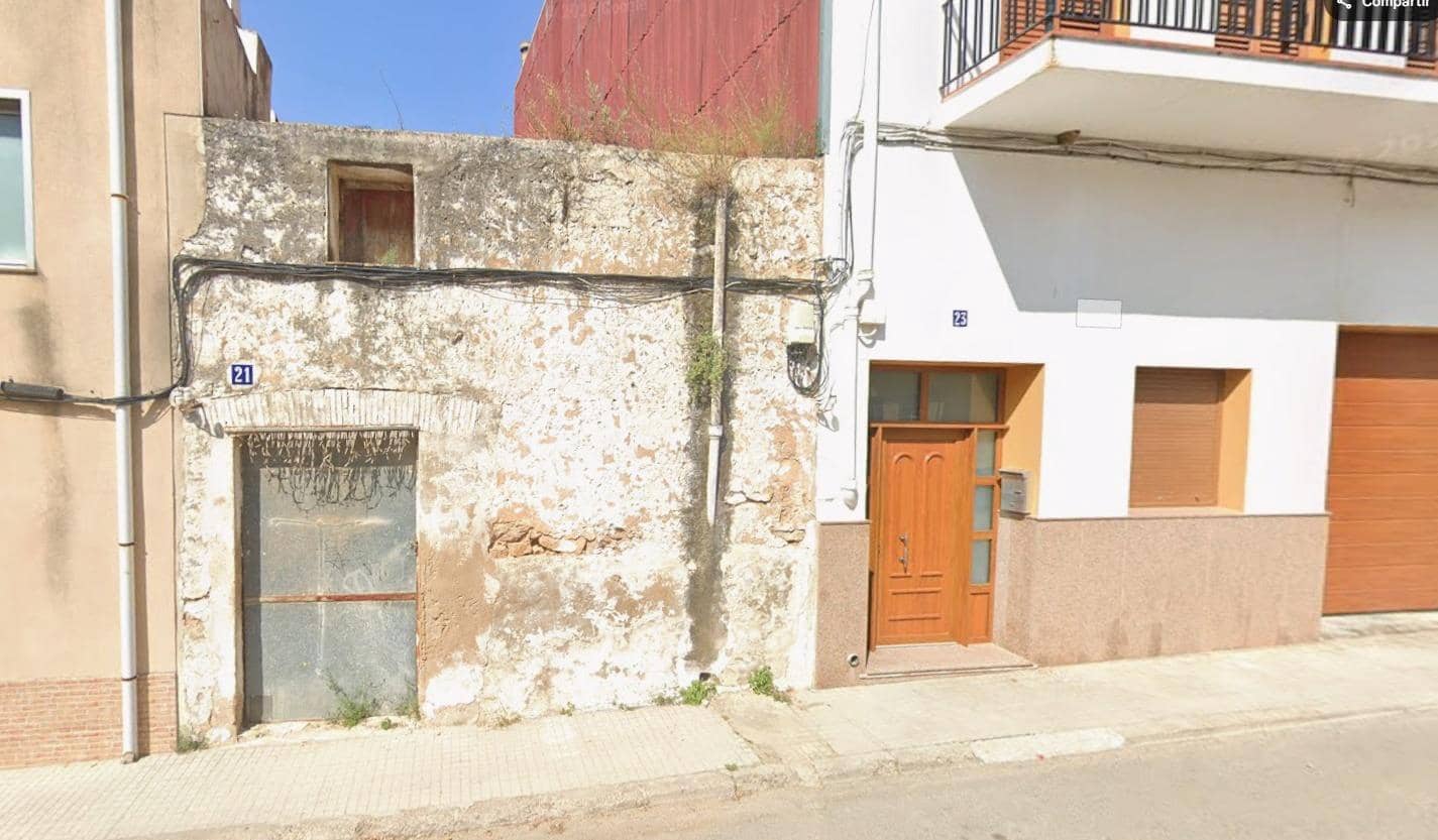 Huis te koop in La Senia - € 54.000 (Ref: 10172010)