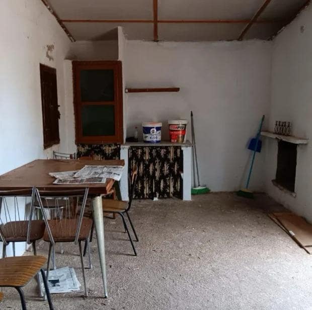 2 soveværelse Finca/Landehus til salg i Roquetes - € 33.000 (Ref: 10172011)