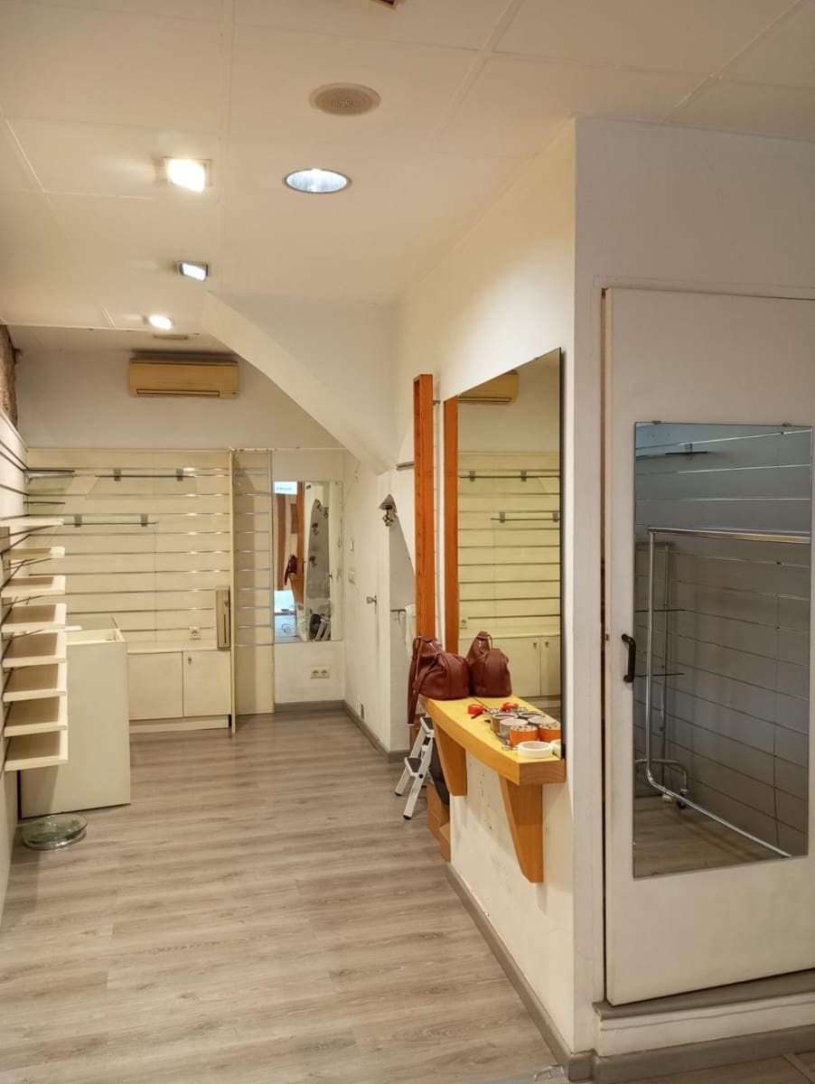 Commercieel te koop in Tortosa - € 275.000 (Ref: 10172019)