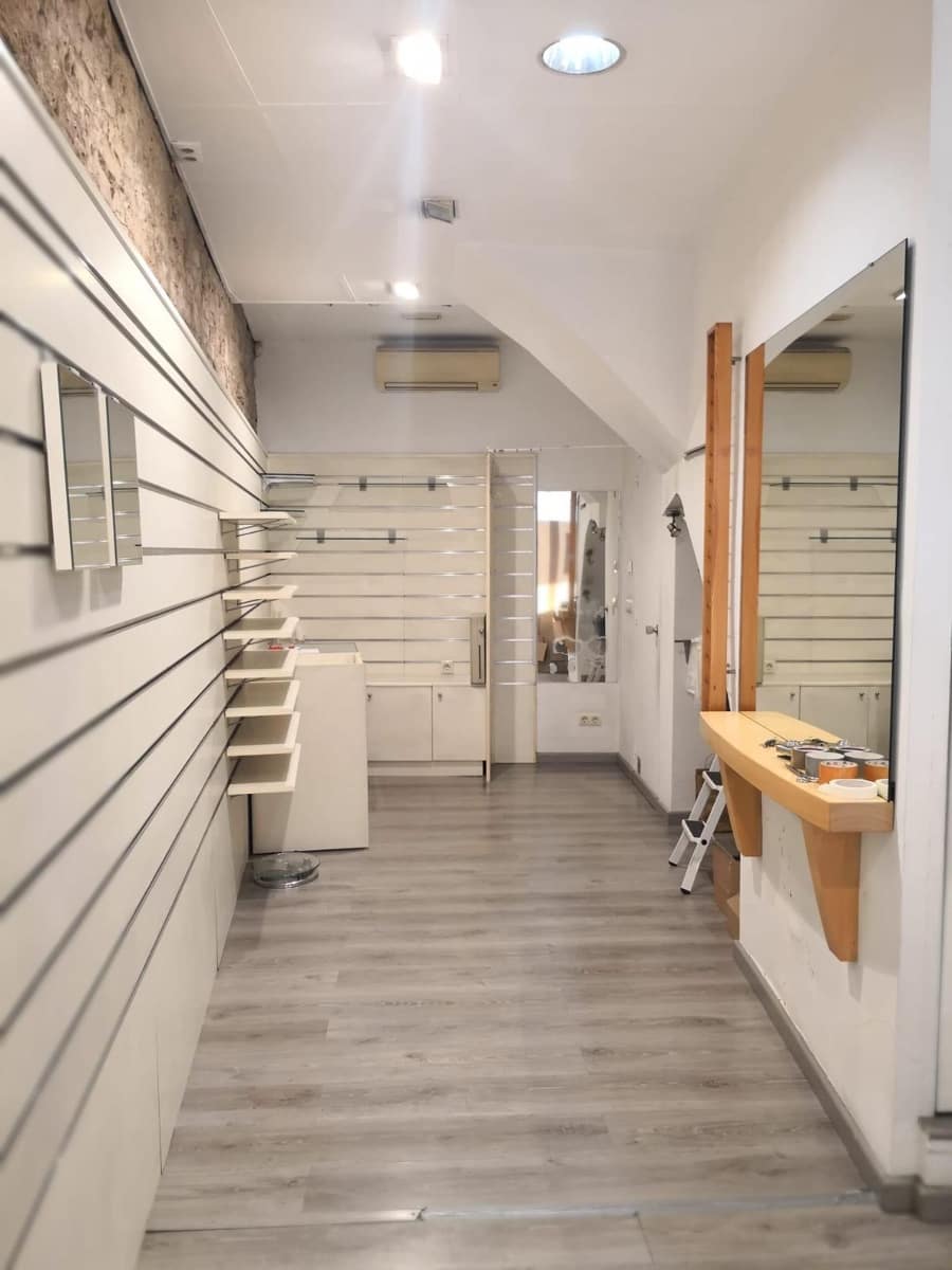 Commercieel te koop in Tortosa - € 275.000 (Ref: 10172019)