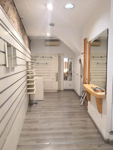 Commercieel te koop in Tortosa - € 275.000 (Ref: 10172019)