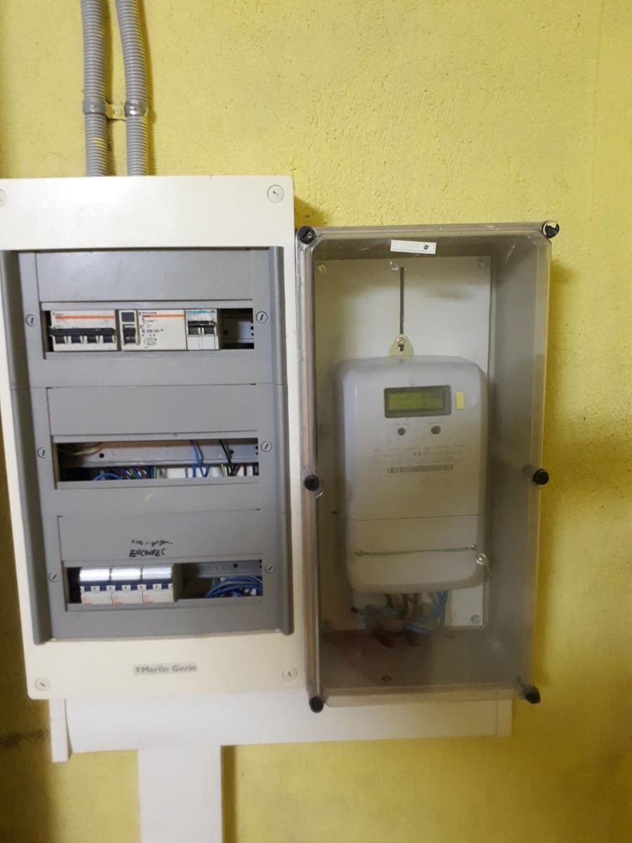 Gewerbe zu verkaufen in Tortosa - 265.000 € (Ref: 10172020)