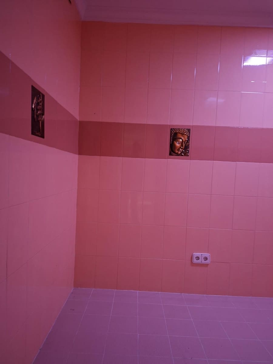 8 slaapkamer Villa te koop in L'Aldea met garage - € 290.000 (Ref: 10172021)
