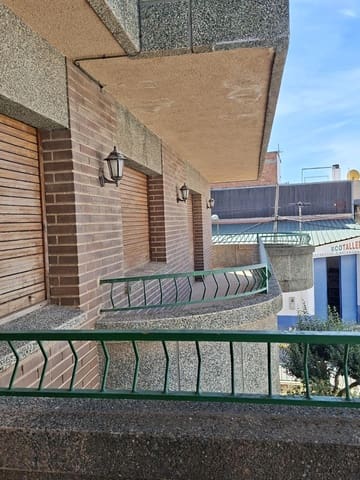 8 slaapkamer Villa te koop in L'Aldea met garage - € 290.000 (Ref: 10172021)