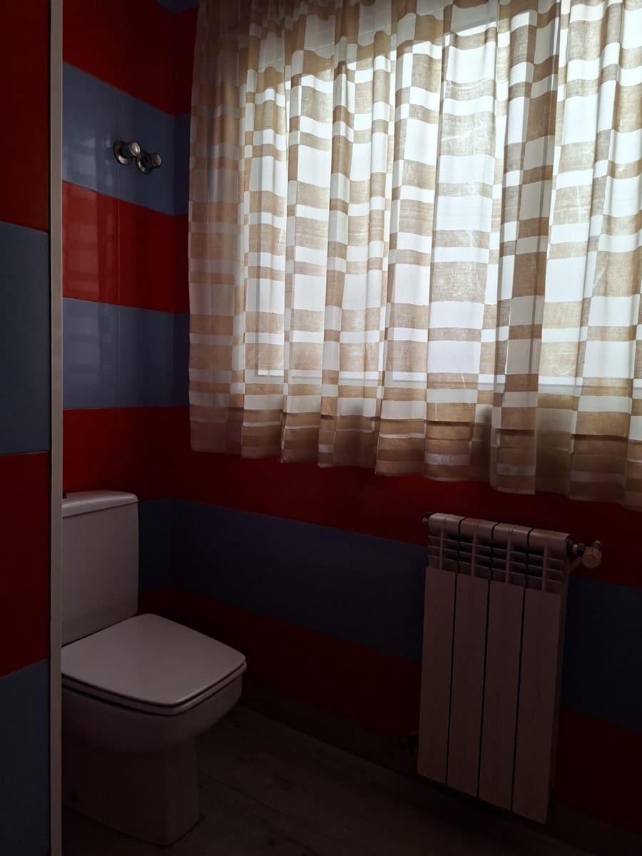 8 slaapkamer Villa te koop in L'Aldea met garage - € 290.000 (Ref: 10172021)