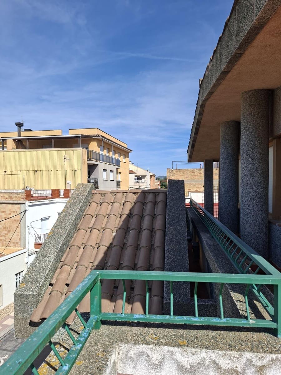 8 slaapkamer Villa te koop in L'Aldea met garage - € 290.000 (Ref: 10172021)