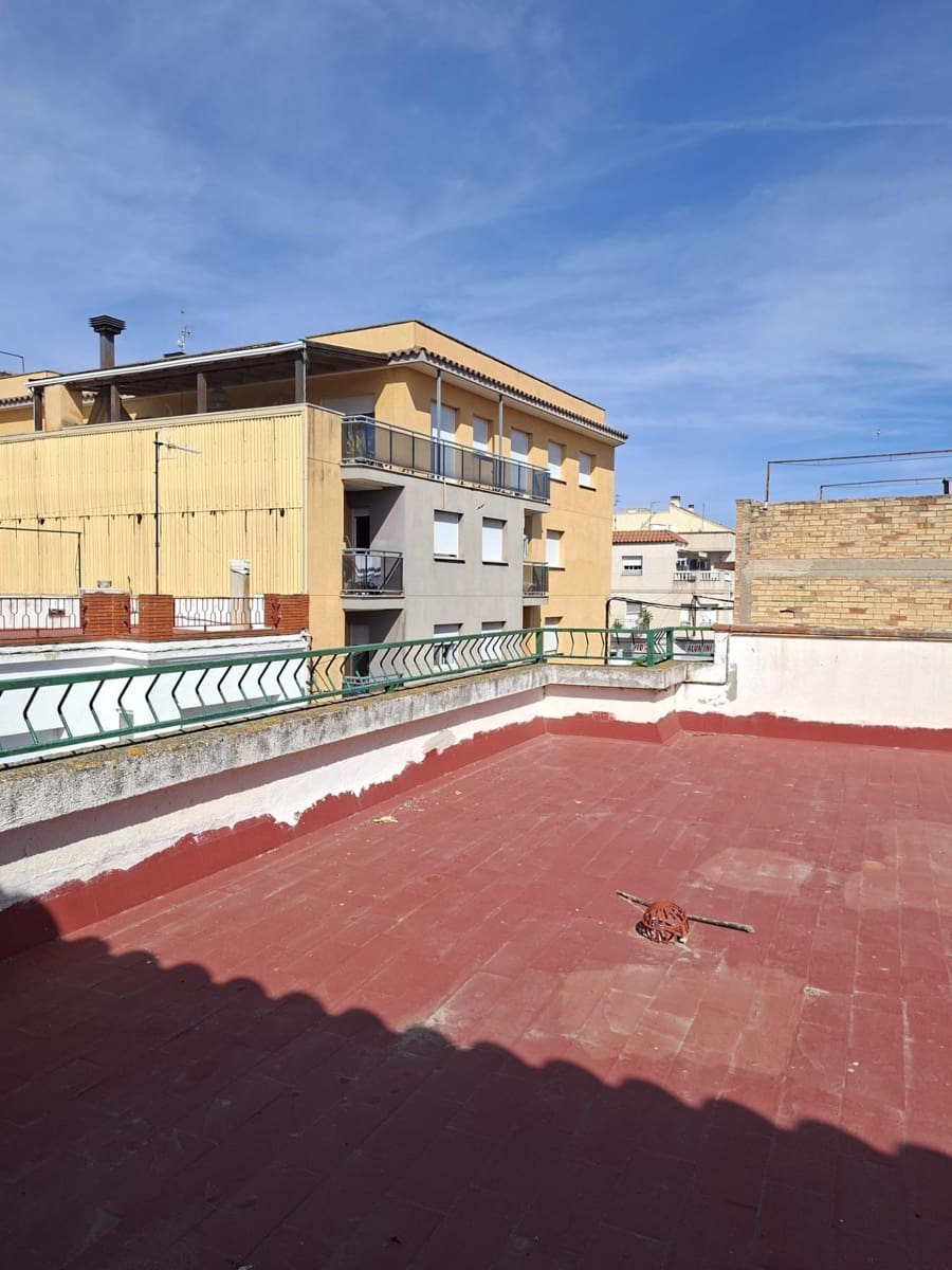 8 slaapkamer Villa te koop in L'Aldea met garage - € 290.000 (Ref: 10172021)