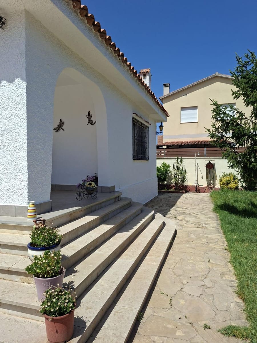 4 sovrum Villa till salu i Vinaros med pool garage - 370 000 € (Ref: 10172026)
