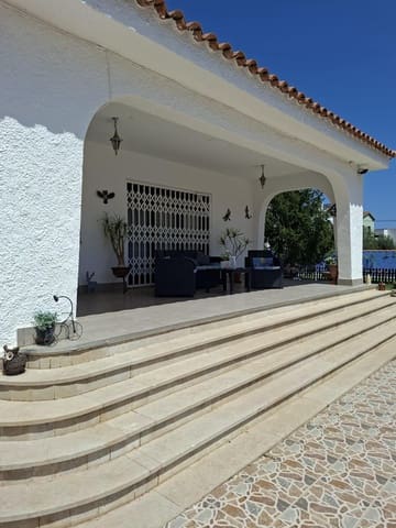 4 sovrum Villa till salu i Vinaròs med pool garage - 370 000 € (Ref: 10172026)