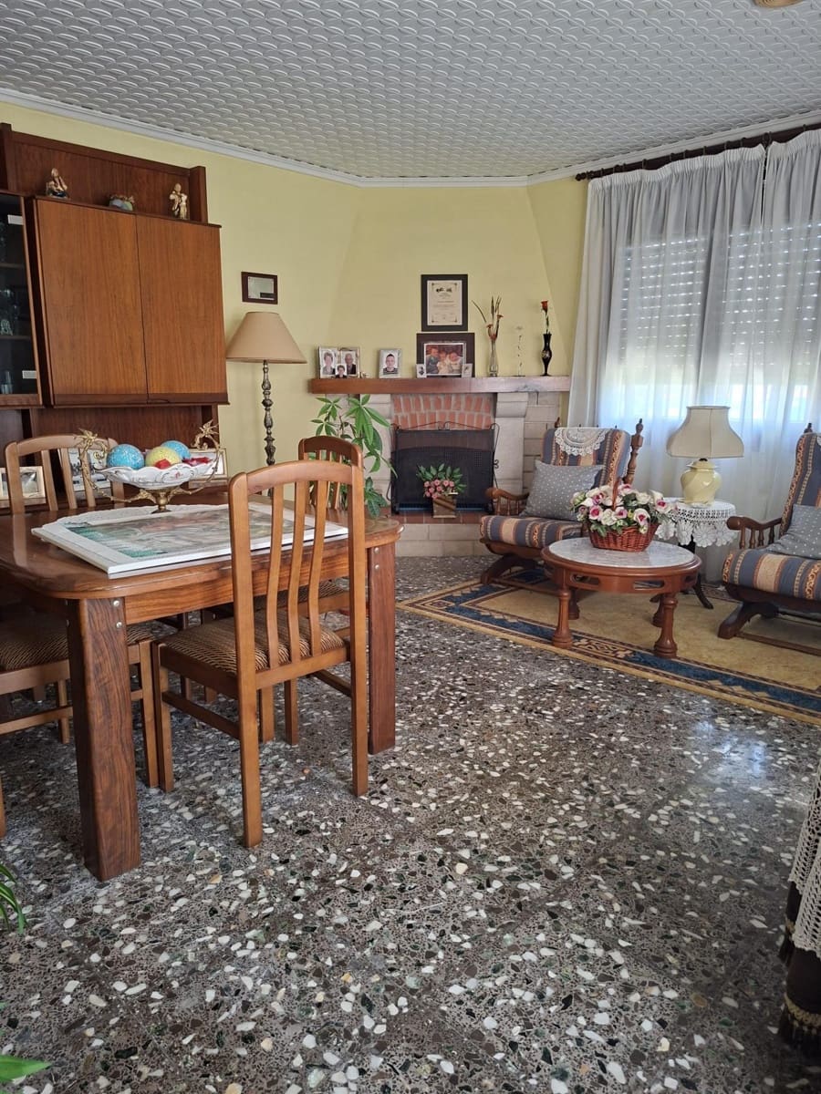 4 sovrum Villa till salu i Vinaros med pool garage - 370 000 € (Ref: 10172026)