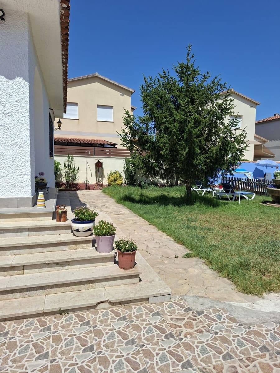 4 sovrum Villa till salu i Vinaros med pool garage - 370 000 € (Ref: 10172026)