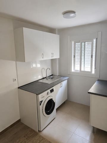 2 slaapkamer Flat te koop in Tortosa - € 60.000 (Ref: 10172033)