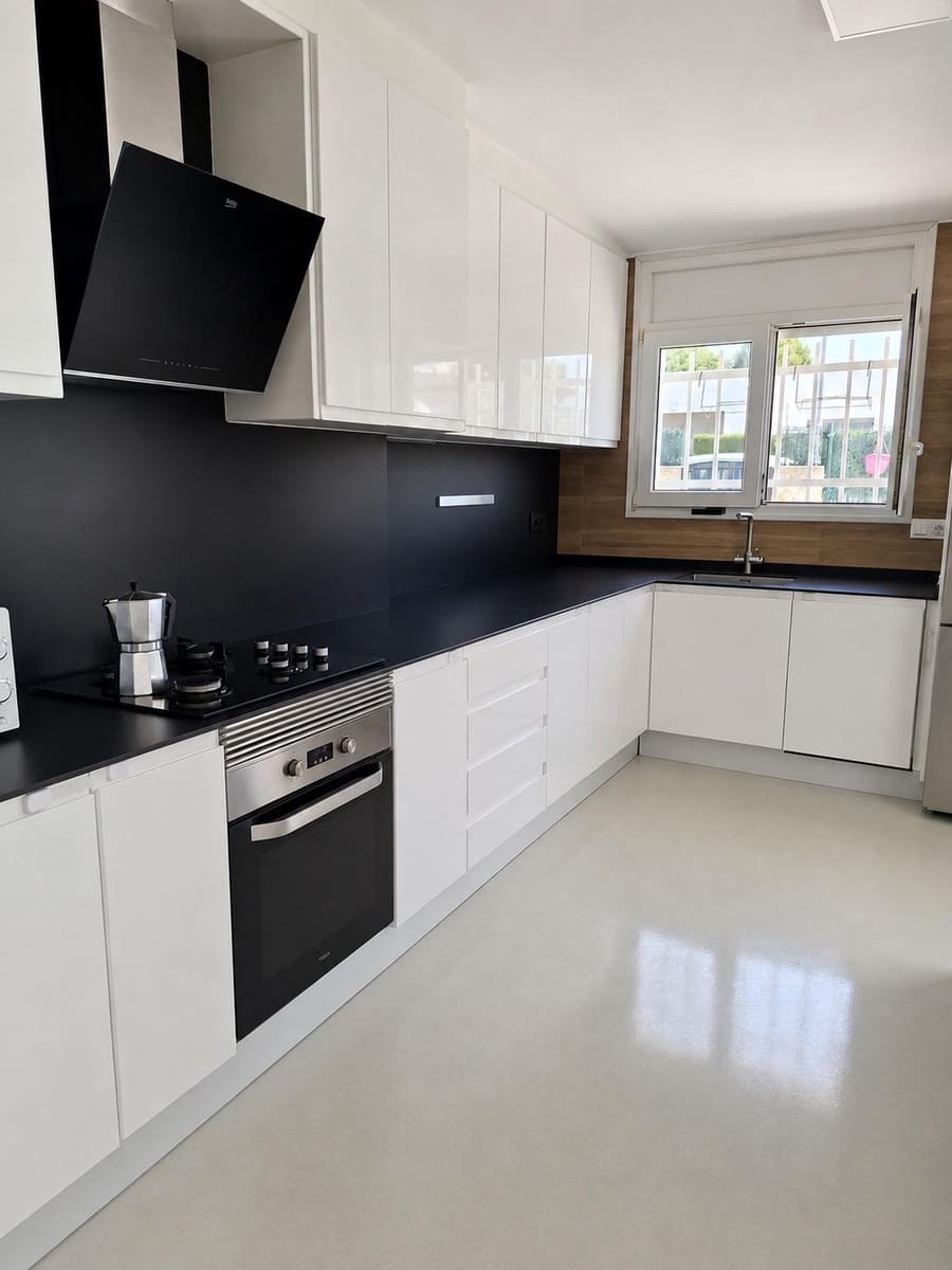 4 soveværelse Villa til salg i Calafat - € 390.000 (Ref: 10172038)