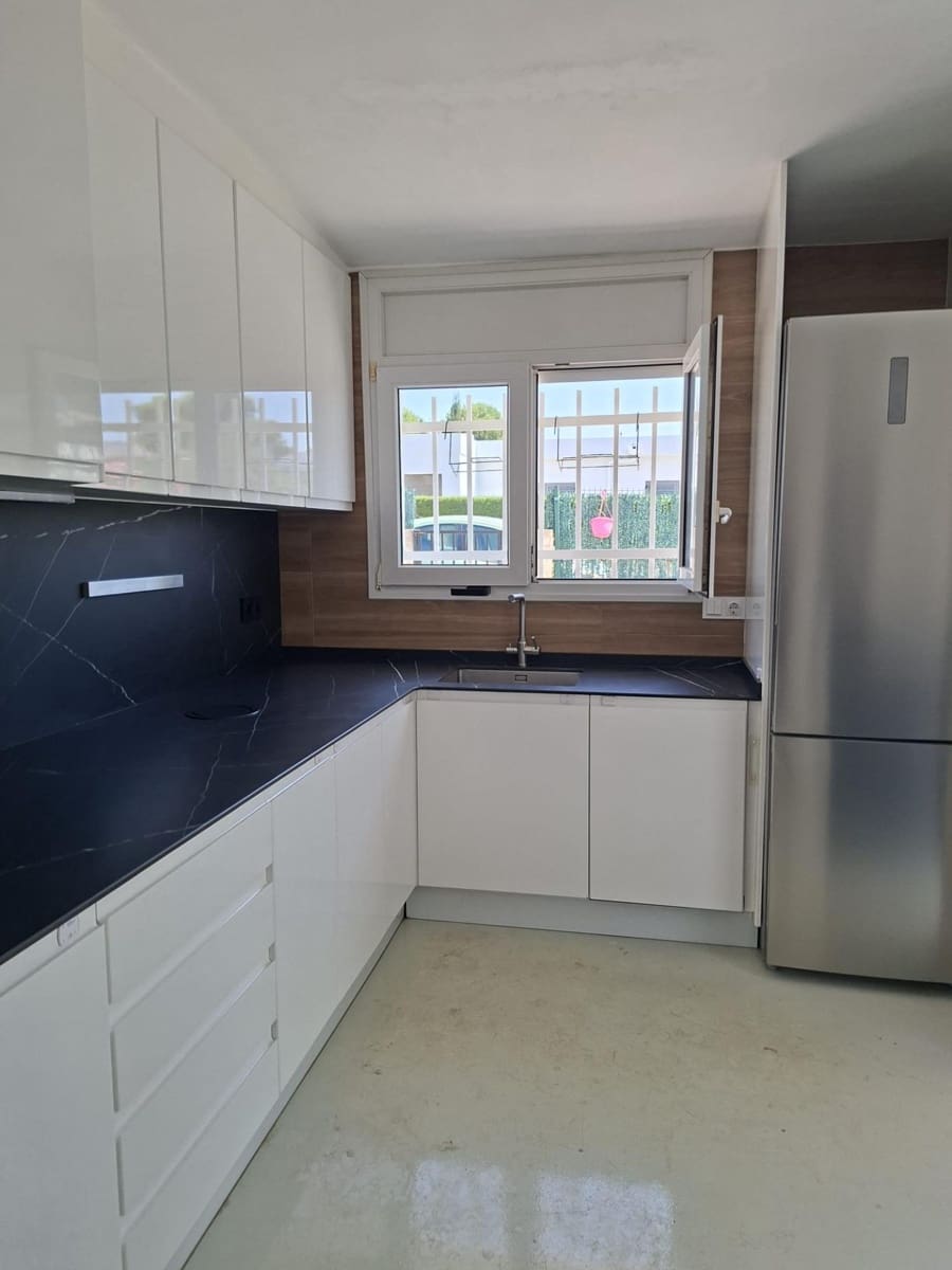 4 soveværelse Villa til salg i Calafat - € 390.000 (Ref: 10172038)