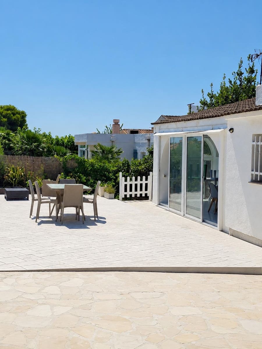 4 soveværelse Villa til salg i Calafat - € 390.000 (Ref: 10172038)