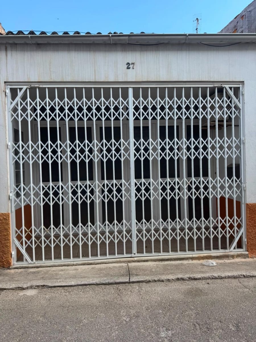 Kommersiell til salgs i Santa Barbara - € 53 500 (Ref: 10172040)
