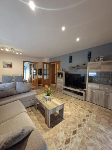 6 soveværelse Byhus til salg i Sant Jaume d'Enveja med garage - € 215.000 (Ref: 10172046)