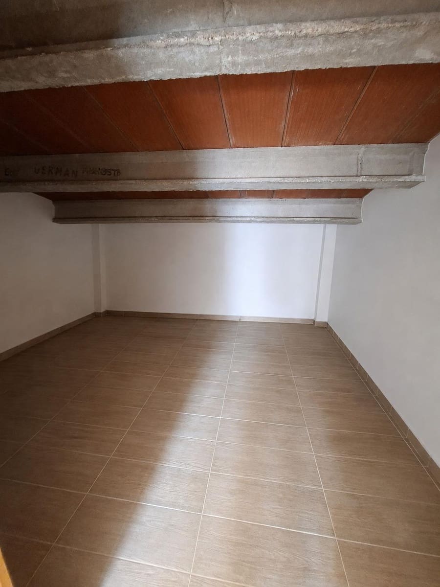 6 soveværelse Byhus til salg i Sant Jaume d'Enveja med garage - € 215.000 (Ref: 10172046)
