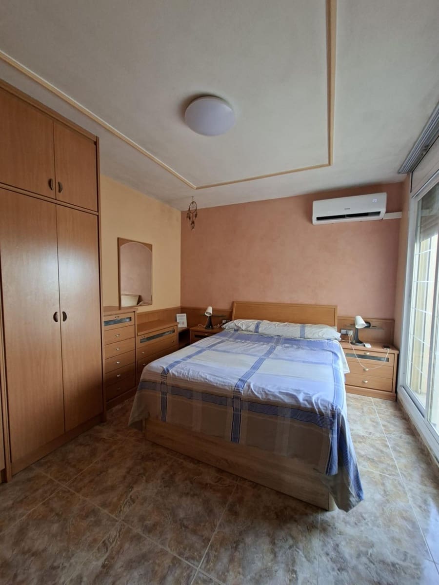 6 soveværelse Byhus til salg i Sant Jaume d'Enveja med garage - € 215.000 (Ref: 10172046)