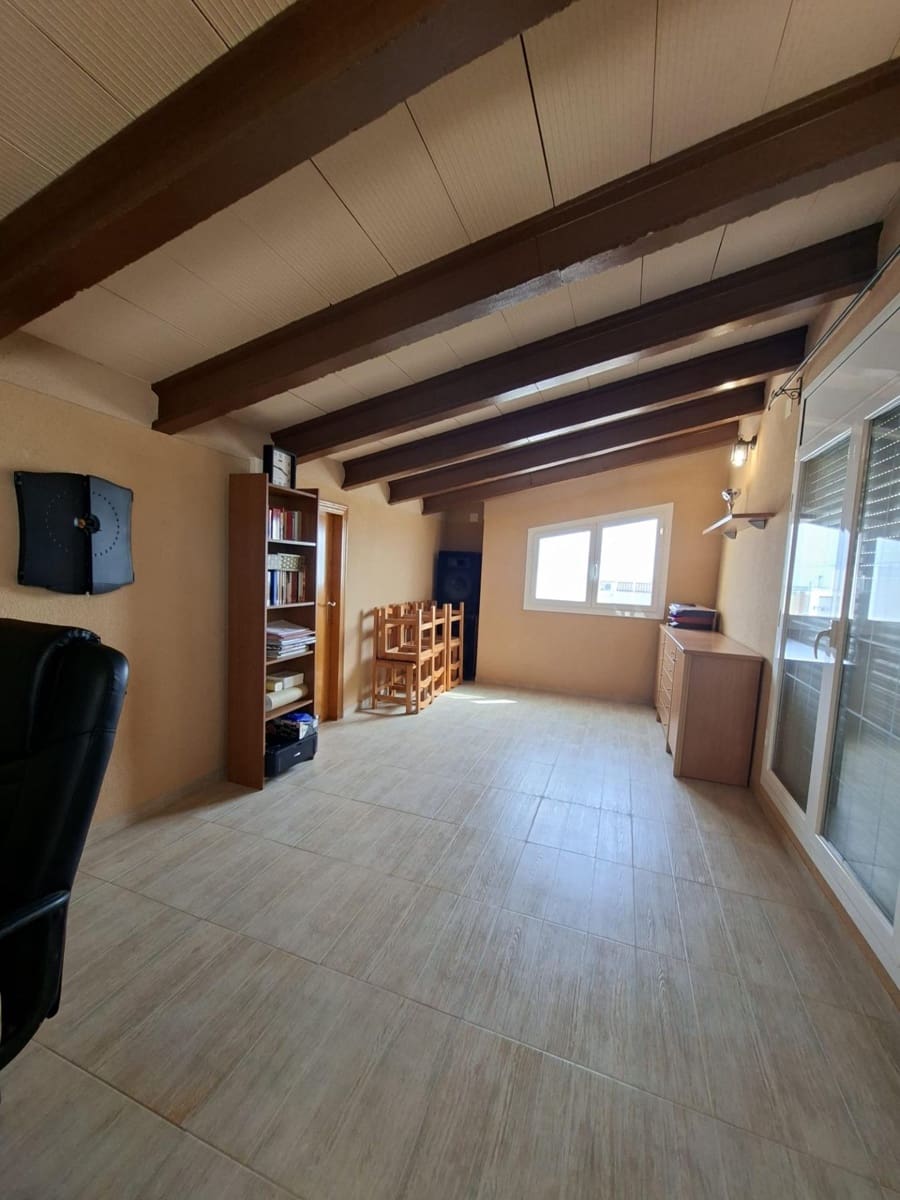 6 soveværelse Byhus til salg i Sant Jaume d'Enveja med garage - € 215.000 (Ref: 10172046)