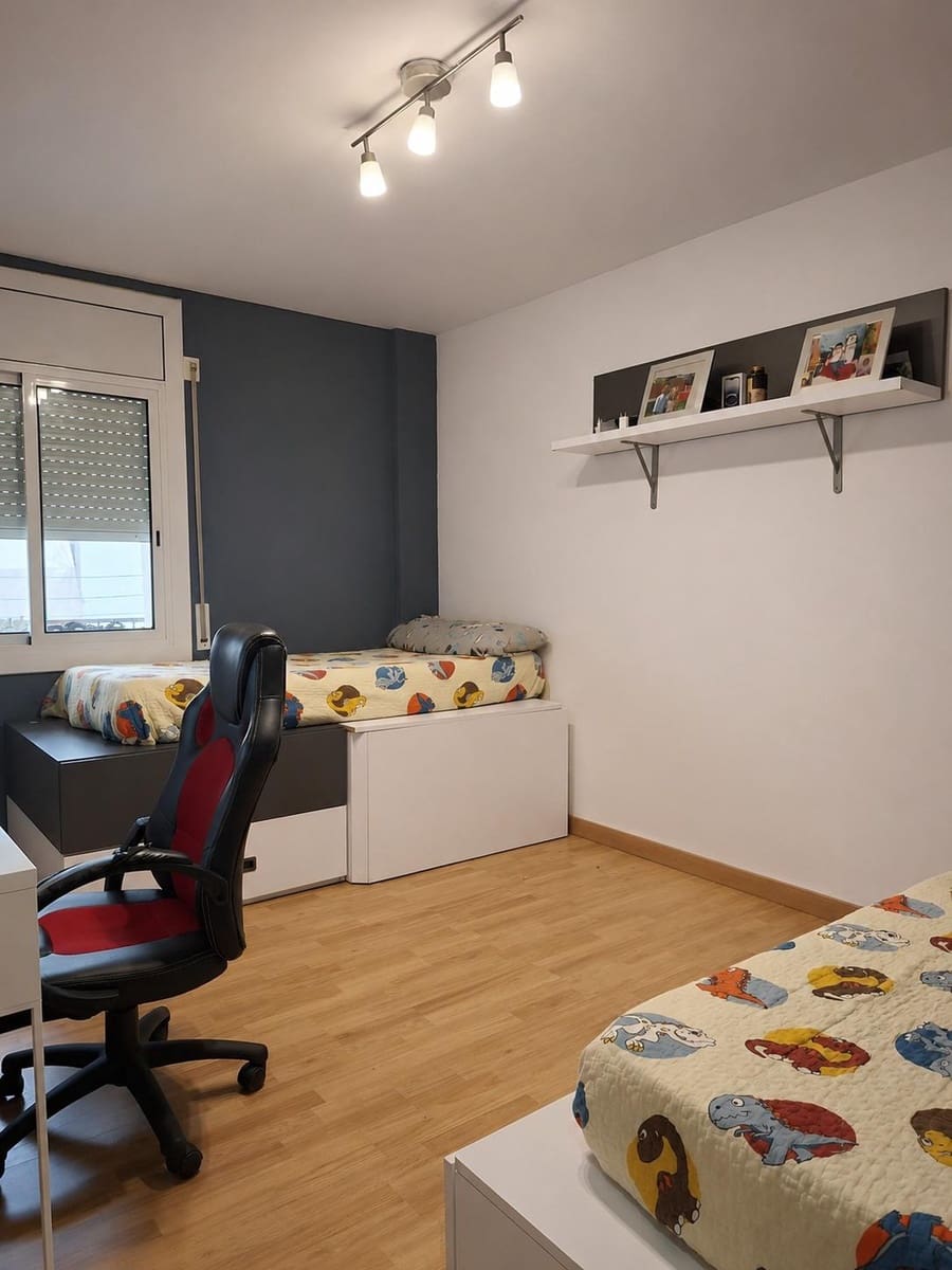3 slaapkamer Flat te koop in Tortosa met garage - € 168.000 (Ref: 10172048)