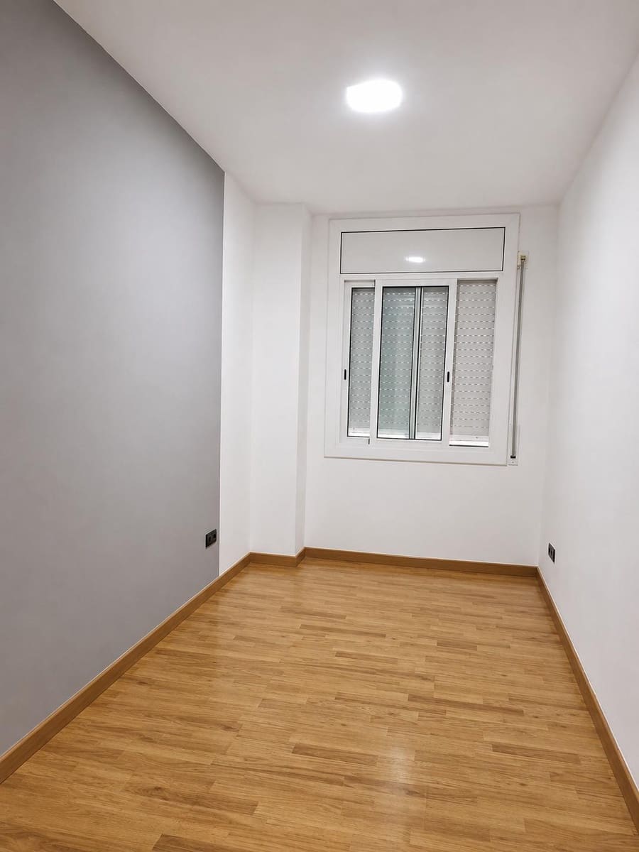 3 slaapkamer Flat te koop in Tortosa met garage - € 168.000 (Ref: 10172048)