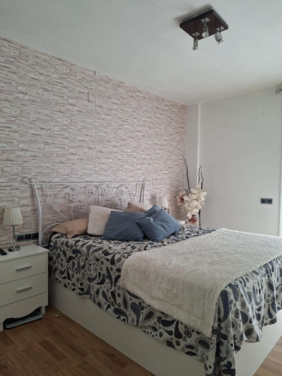 3 slaapkamer Flat te koop in Tortosa met garage - € 168.000 (Ref: 10172048)