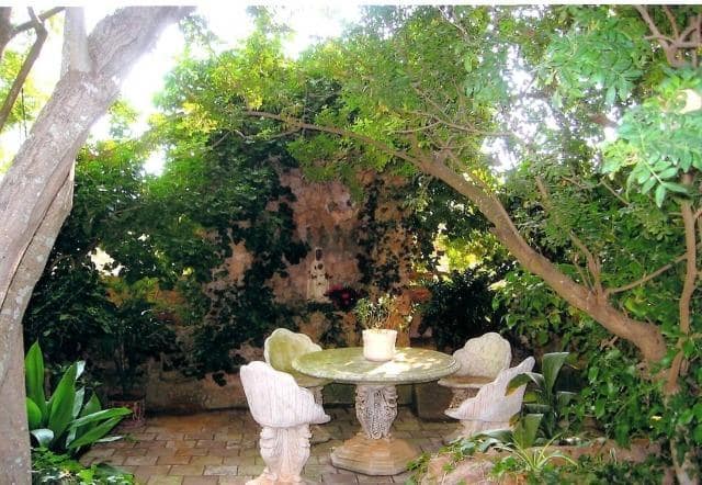 10 bedroom Villa for sale in Les Cases d'Alcanar, Alcanar - € 840,000 (Ref: 10181085)