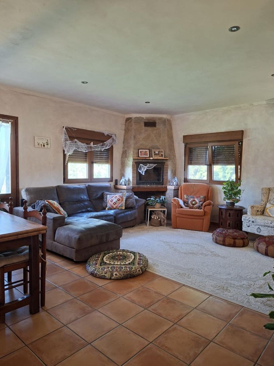 4 soveværelse Finca/Landehus til salg i Santa Barbara med swimmingpool - € 360.000 (Ref: 10183188)