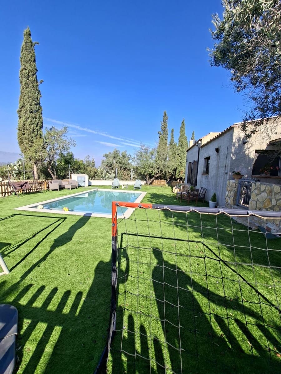 4 soveværelse Finca/Landehus til salg i Santa Barbara med swimmingpool - € 360.000 (Ref: 10183188)