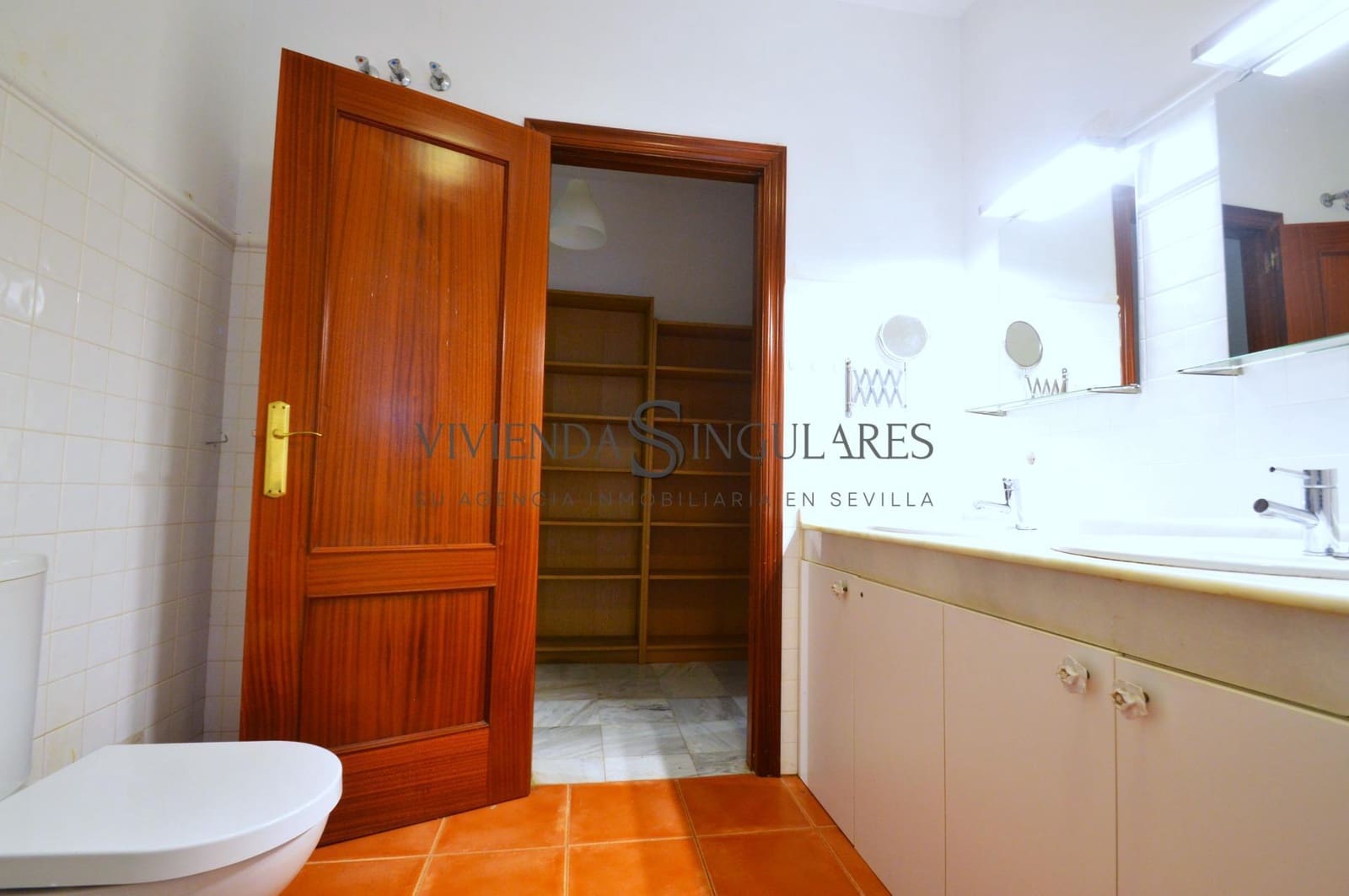 2 makuuhuone Asunto myytävänä paikassa Sevilla kaupunki - 265 000 € (Ref: 10111953)