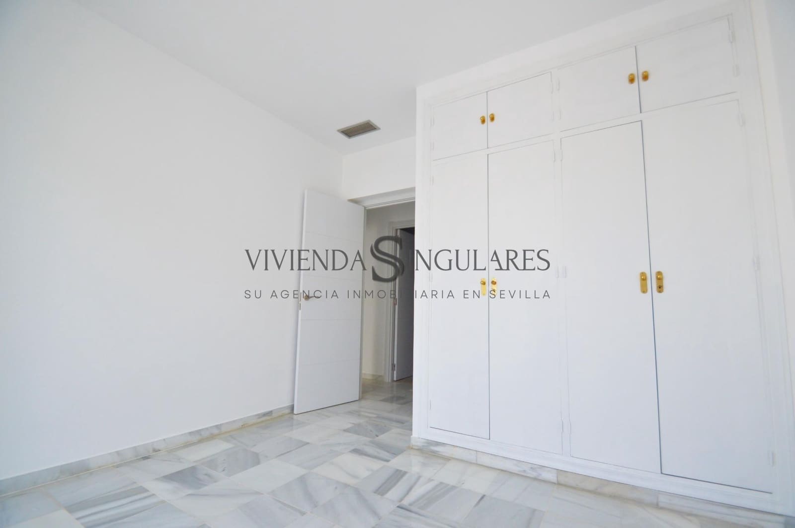 4 sypialnia Penthouse do wynajęcia w Miasto Sewilla - 1 300 € (Ref: 10111954)