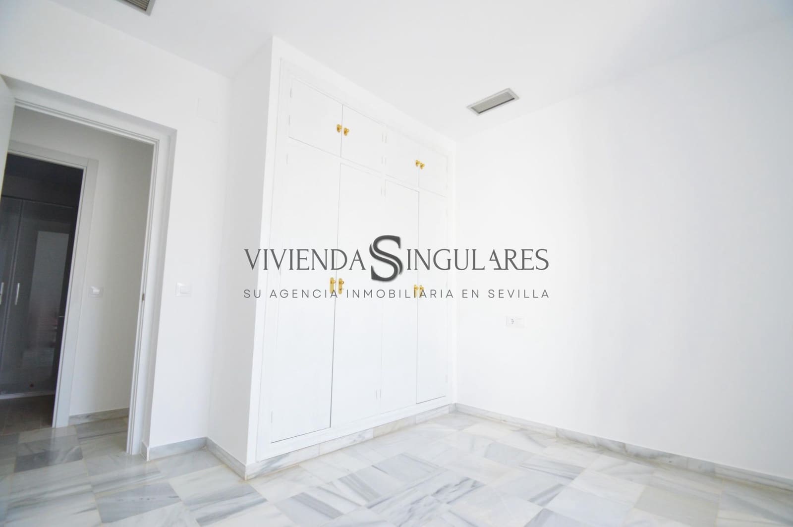 4 sypialnia Penthouse do wynajęcia w Miasto Sewilla - 1 300 € (Ref: 10111954)